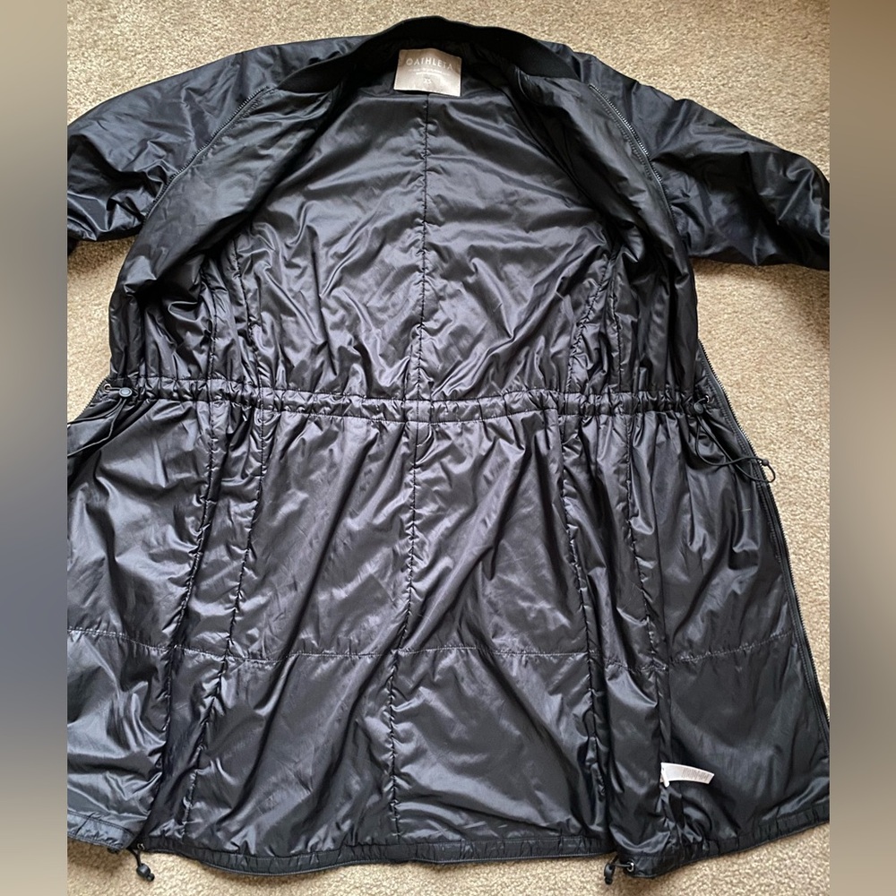 Athleta Black Summit Primaloft Jacket Packable At… - image 4